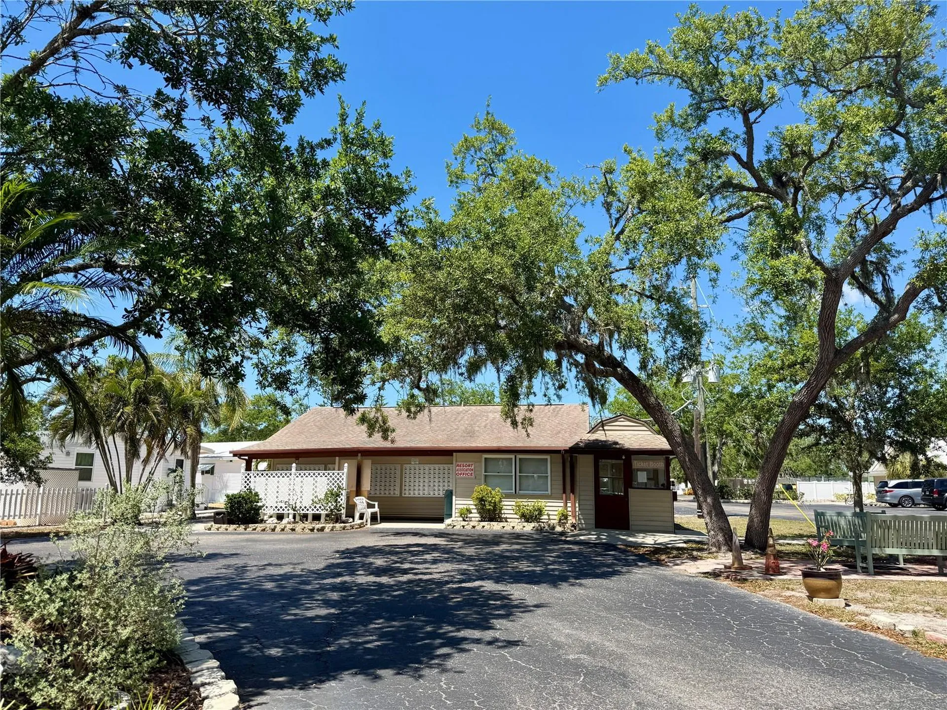 3300 26th Avenue E Bradenton FL 34208