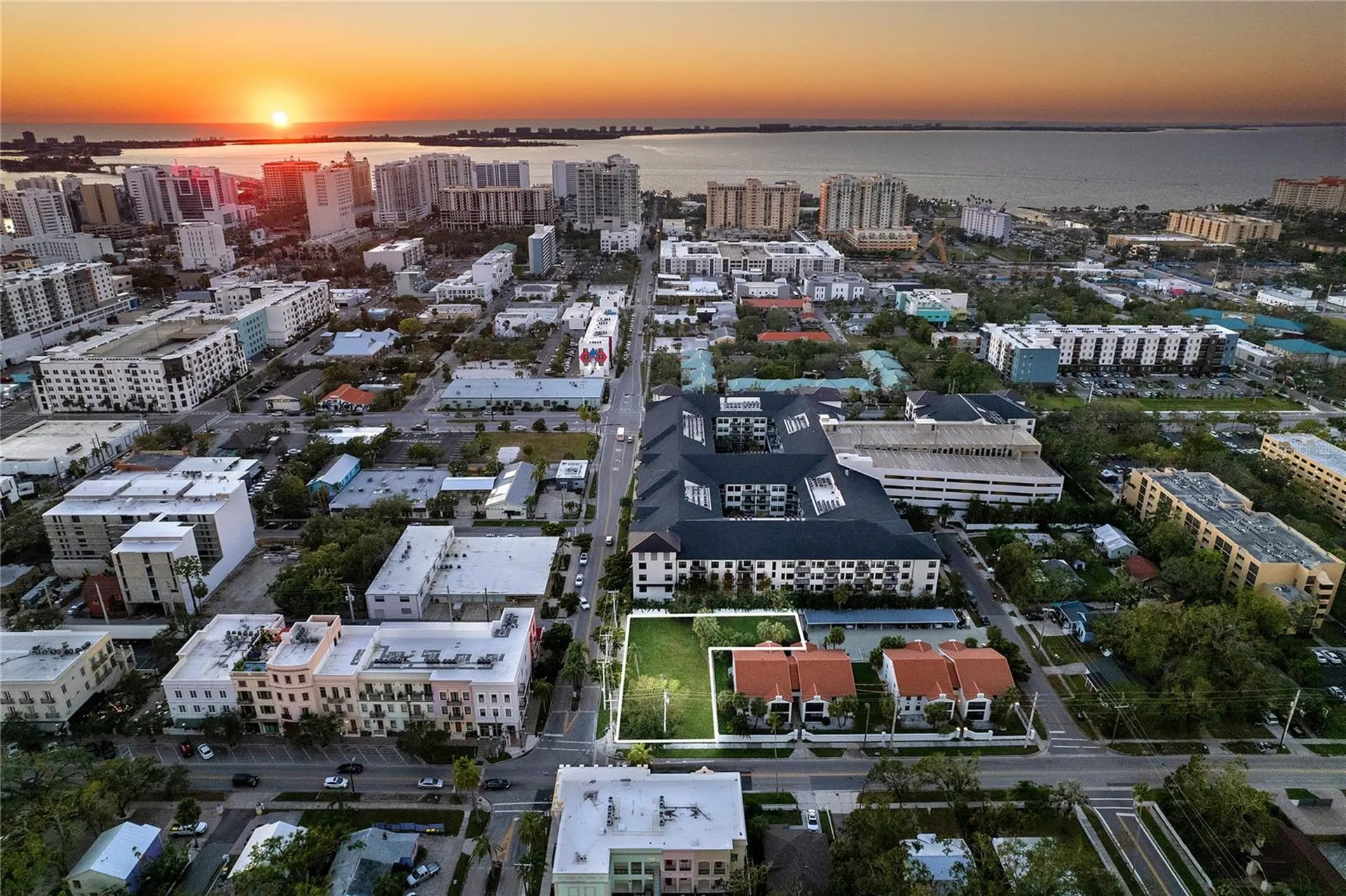 1575 Boulevard Of The Arts Sarasota FL 34236