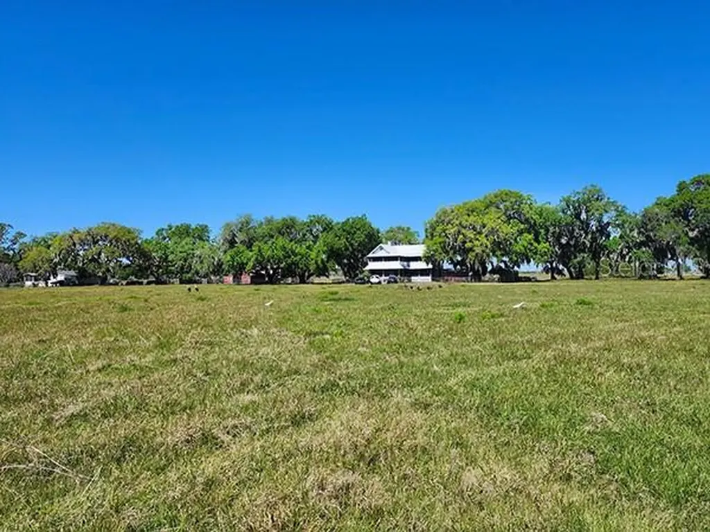 3650 Lake Tohopekaliga Road St Cloud FL 34772