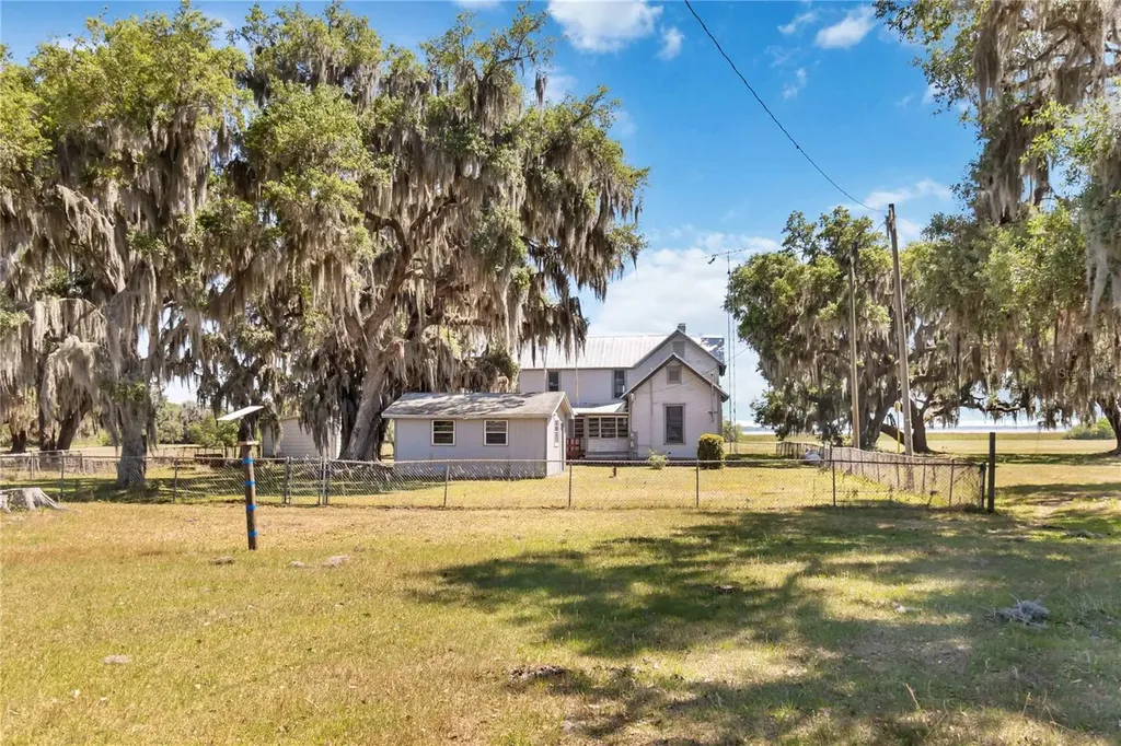 3650 Lake Tohopekaliga Road St Cloud FL 34772