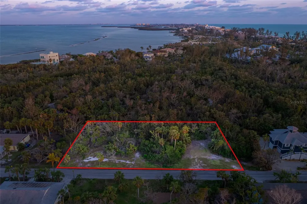 560 Gulf Bay Road Longboat Key FL 34228
