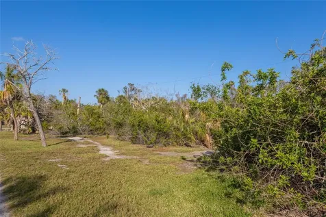 560 Gulf Bay Road Longboat Key FL 34228