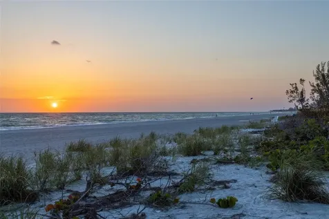 560 Gulf Bay Road Longboat Key FL 34228