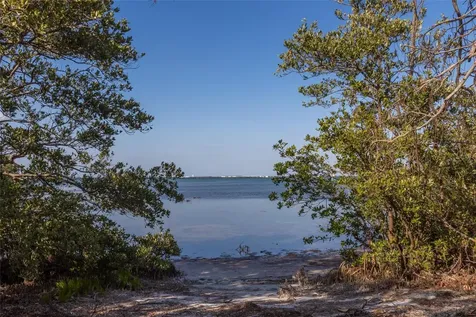 560 Gulf Bay Road Longboat Key FL 34228