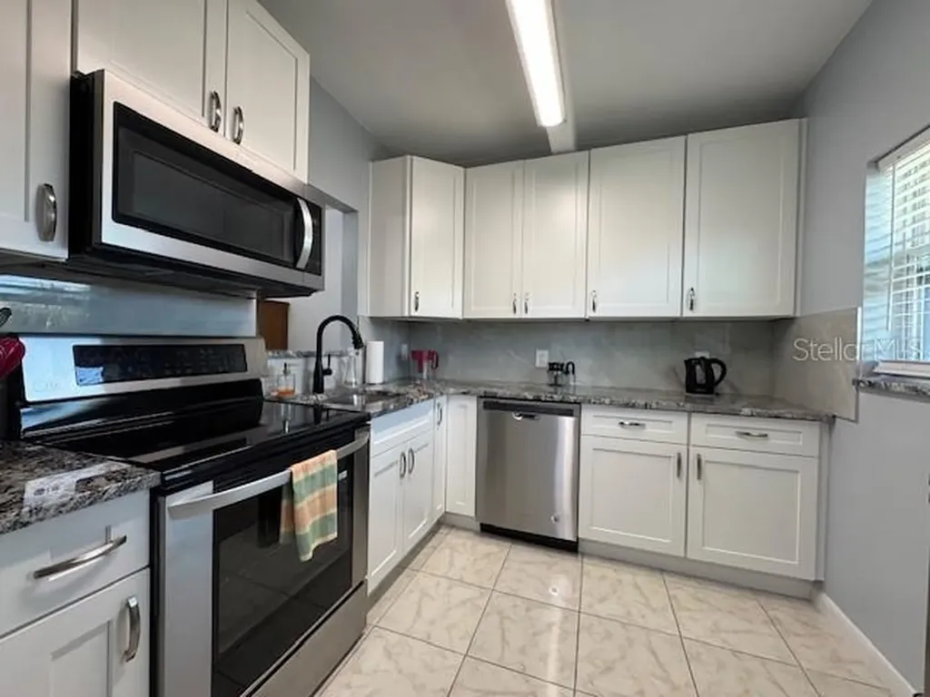 11485 Oakhurst Road Largo FL 33774