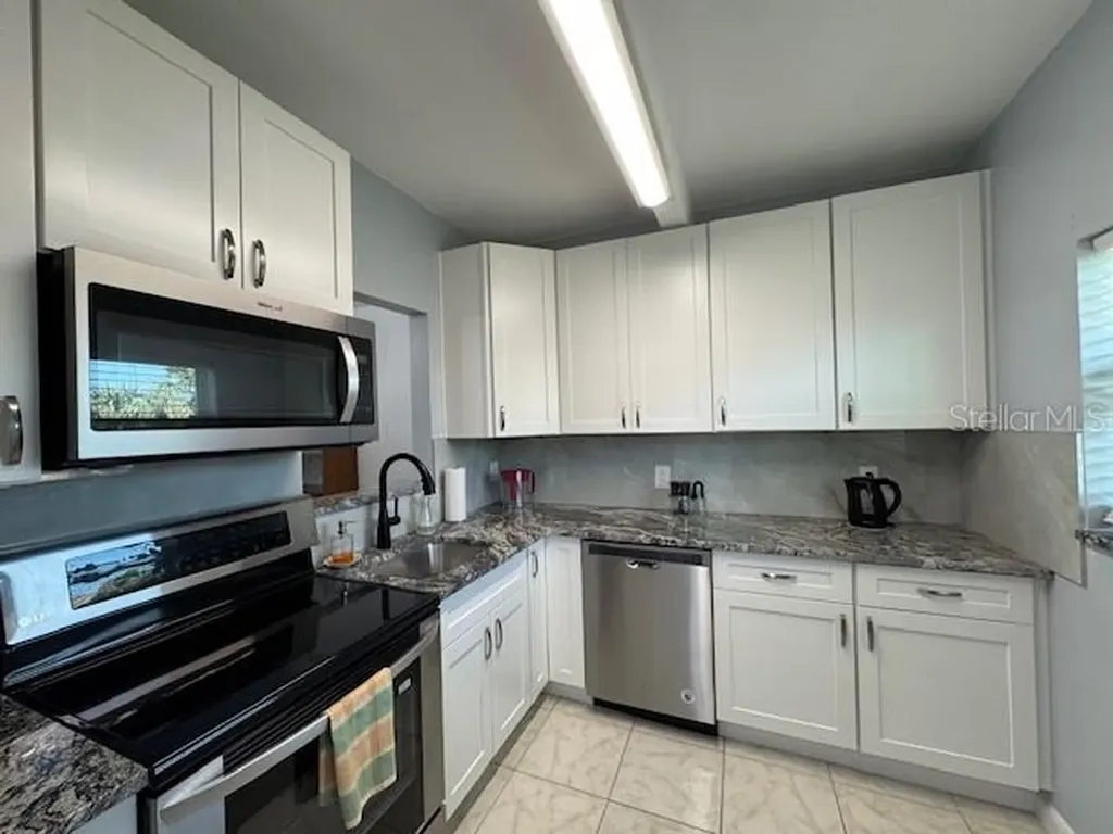 11485 Oakhurst Road Largo FL 33774
