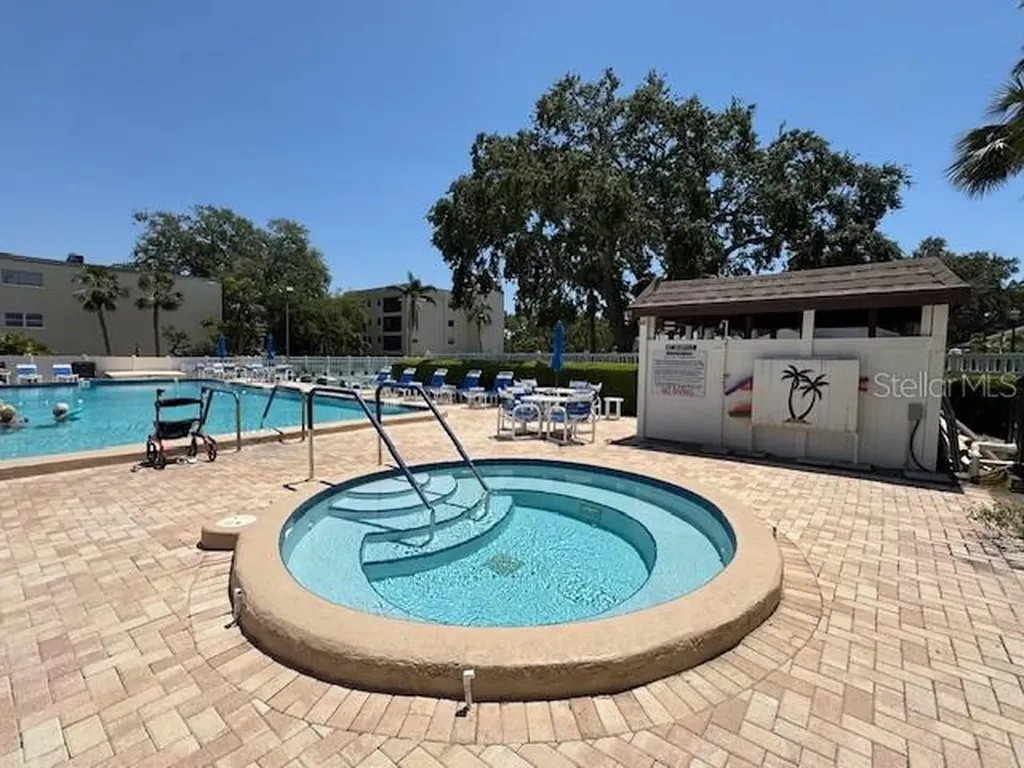 11485 Oakhurst Road Largo FL 33774