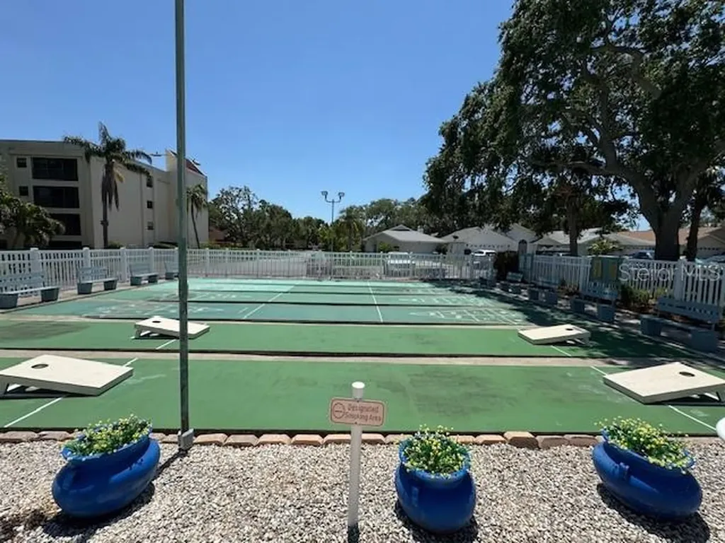 11485 Oakhurst Road Largo FL 33774