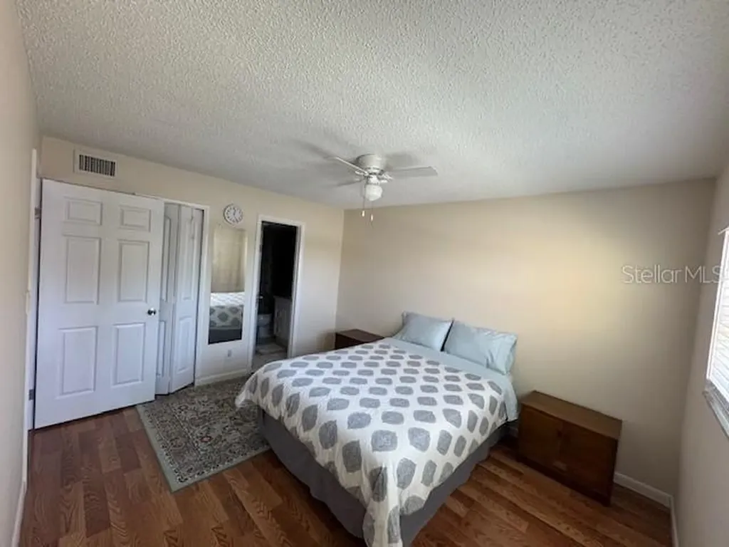 11485 Oakhurst Road Largo FL 33774
