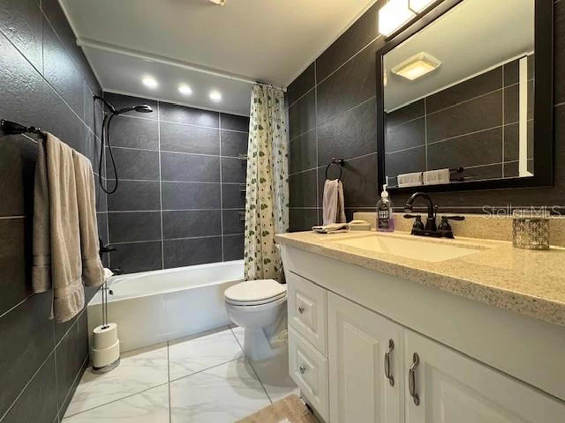 11485 Oakhurst Road Largo FL 33774