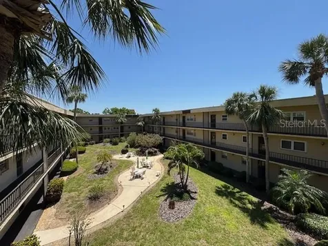 11485 Oakhurst Road Largo FL 33774