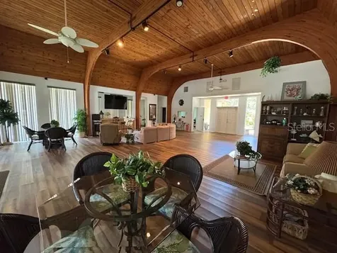 11485 Oakhurst Road Largo FL 33774