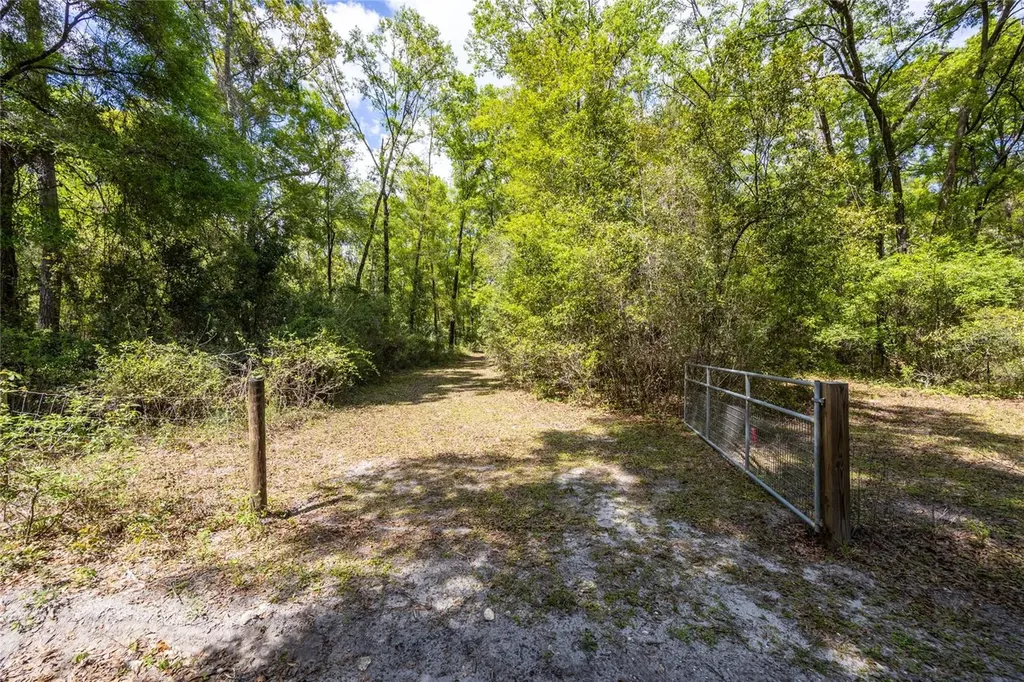 10530 61st Gainesville FL 32608
