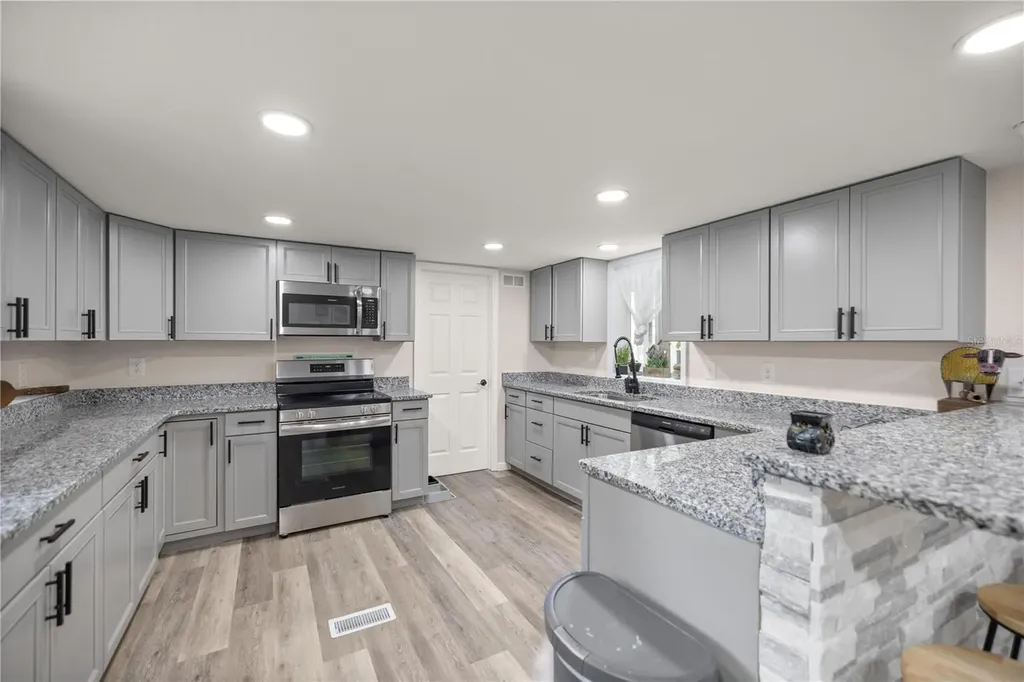 1127 SW 140th Avenue Ocala FL 34481