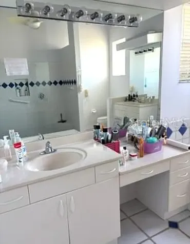 8974 Grey Oaks Avenue Sarasota FL 34238