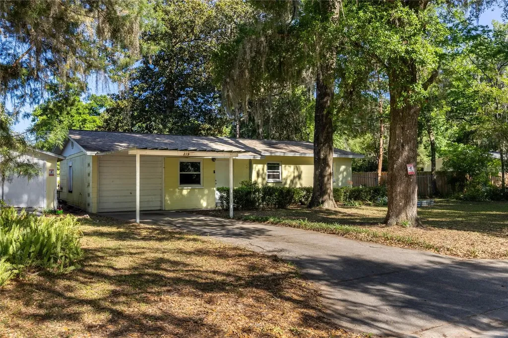 319 SE 71st Street Gainesville FL 32641