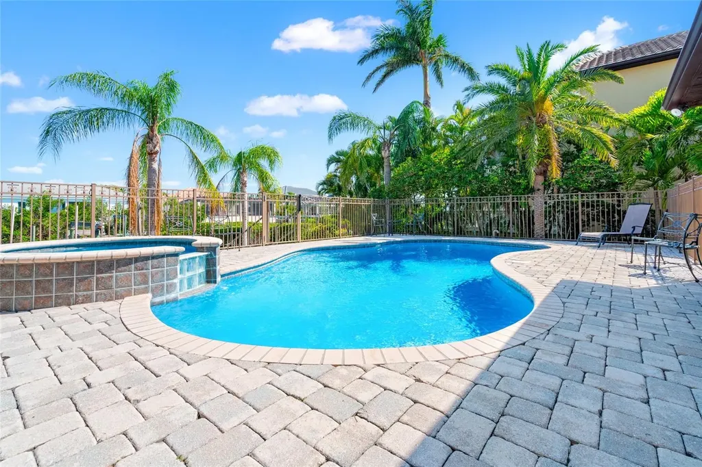 6315 Marbella Boulevard Apollo Beach FL 33572