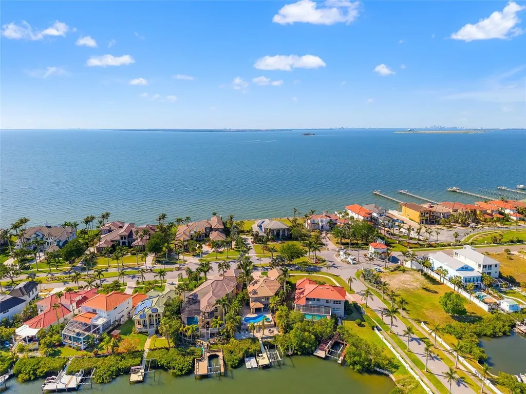 6315 Marbella Boulevard Apollo Beach FL 33572