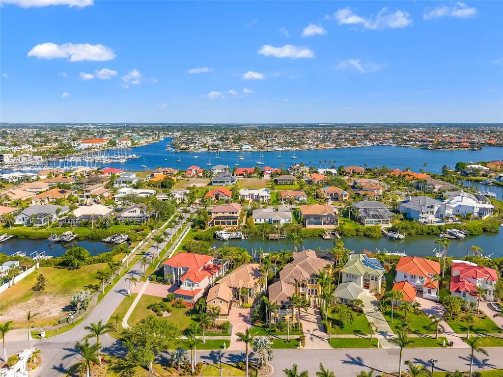 6315 Marbella Boulevard Apollo Beach FL 33572