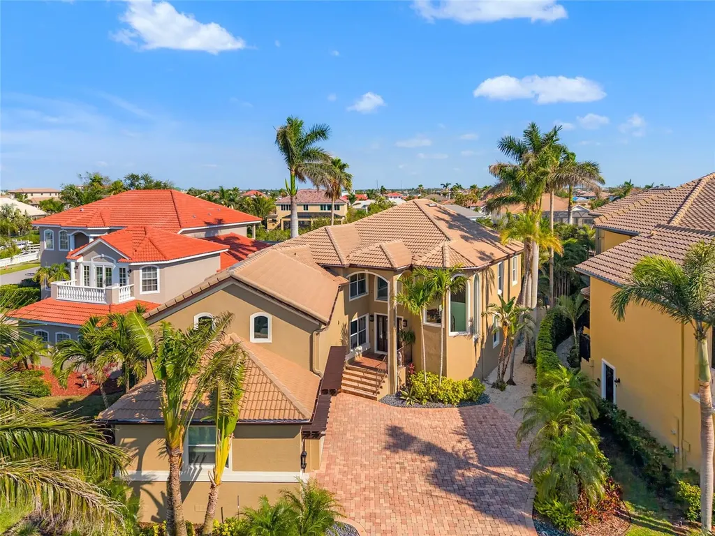 6315 Marbella Boulevard Apollo Beach FL 33572