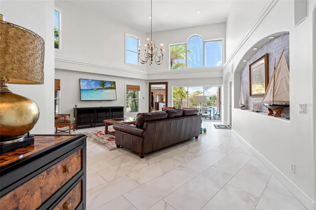 6315 Marbella Boulevard Apollo Beach FL 33572