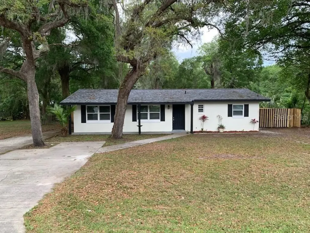 3601 NE 24th Court Ocala FL 34479