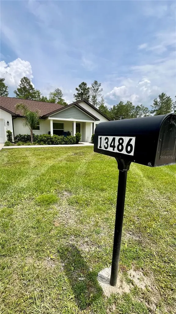 13486 English Sparrow Road Weeki Wachee FL 34614