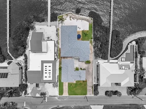 1907 4th Street W Palmetto FL 34221
