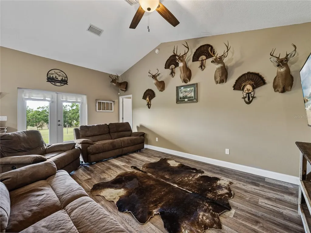 35657 Ashley Lane Dade City FL 33523