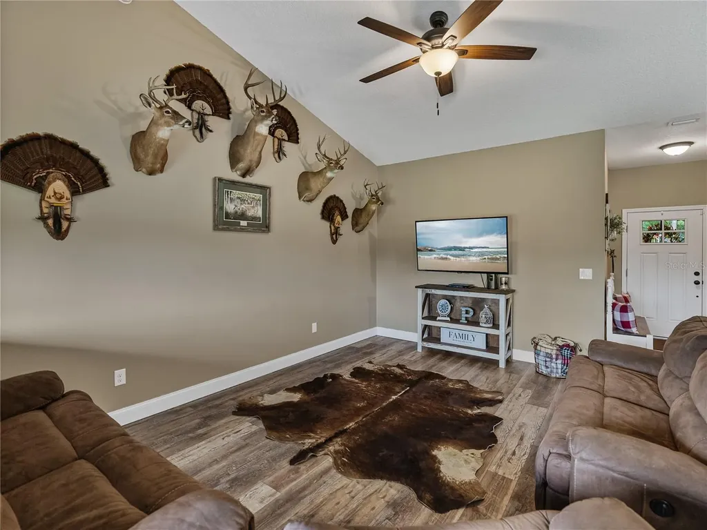 35657 Ashley Lane Dade City FL 33523