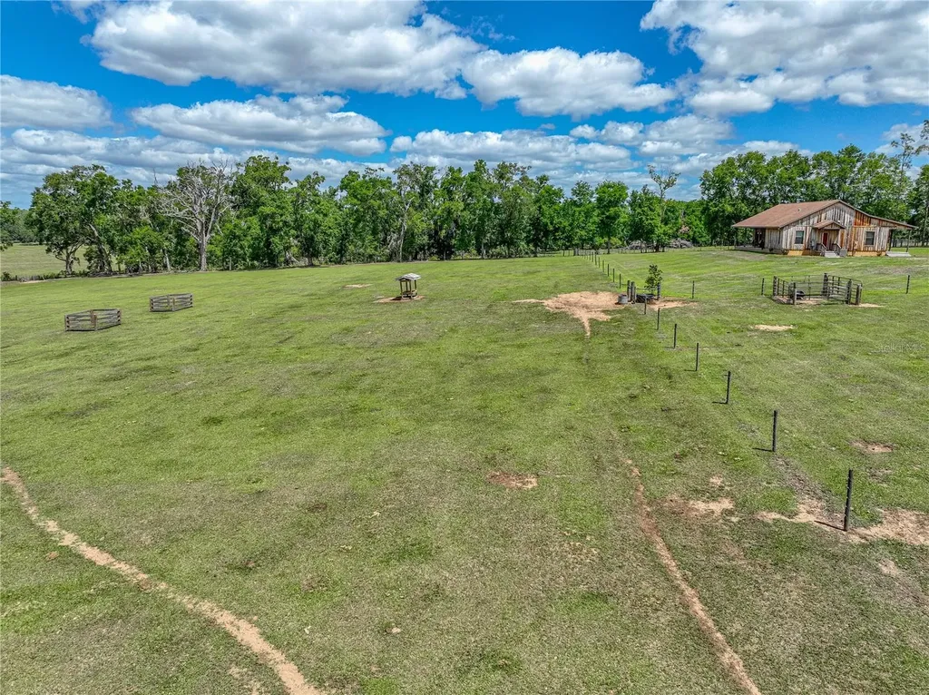35657 Ashley Lane Dade City FL 33523