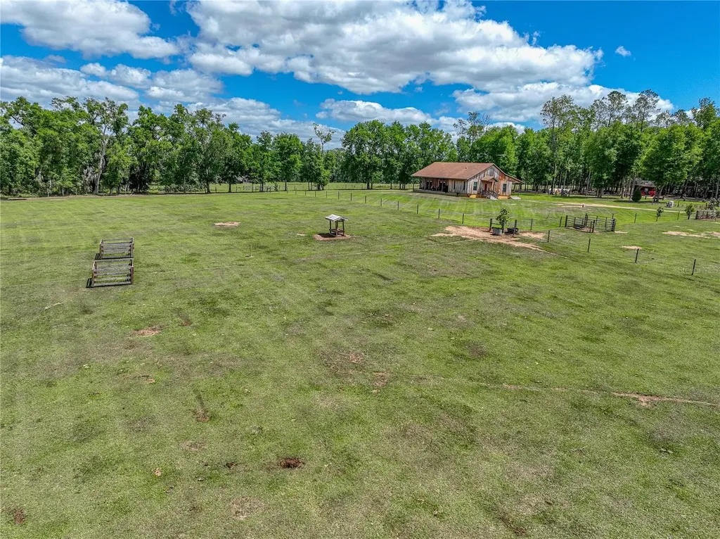 35657 Ashley Lane Dade City FL 33523