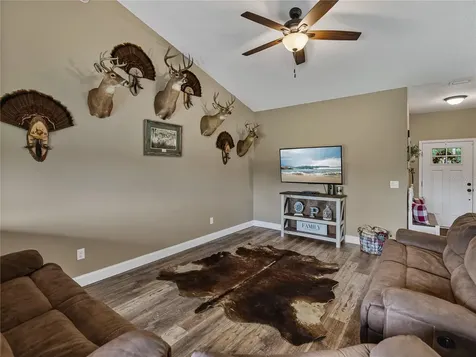 35657 Ashley Lane Dade City FL 33523