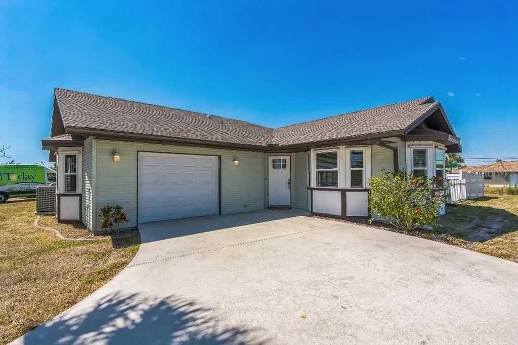 10526 Deerwood Avenue Englewood FL 34224