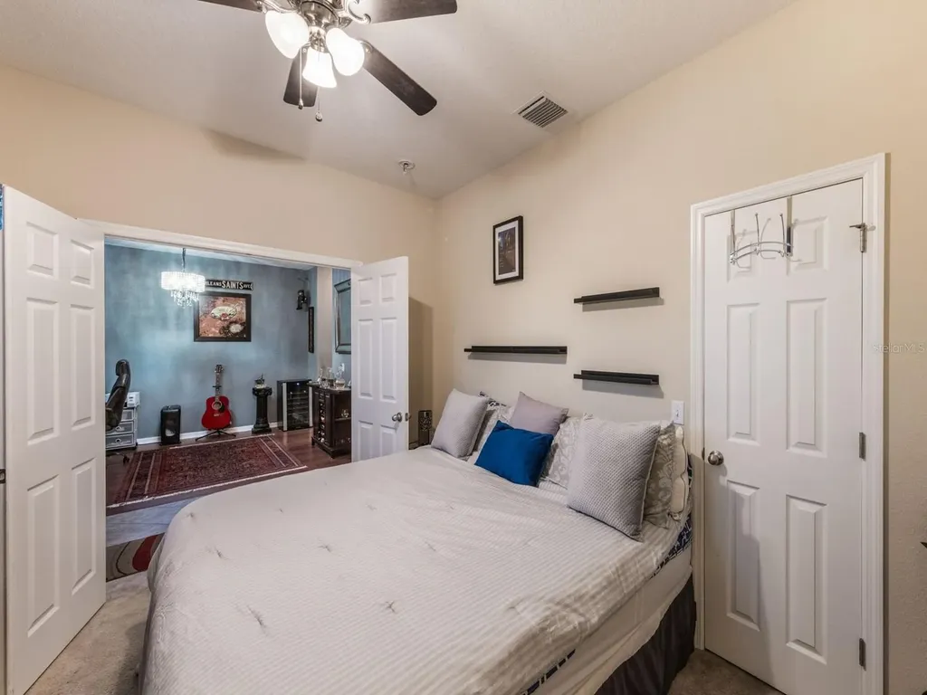 925 Counts Crest Circle Apopka FL 32712