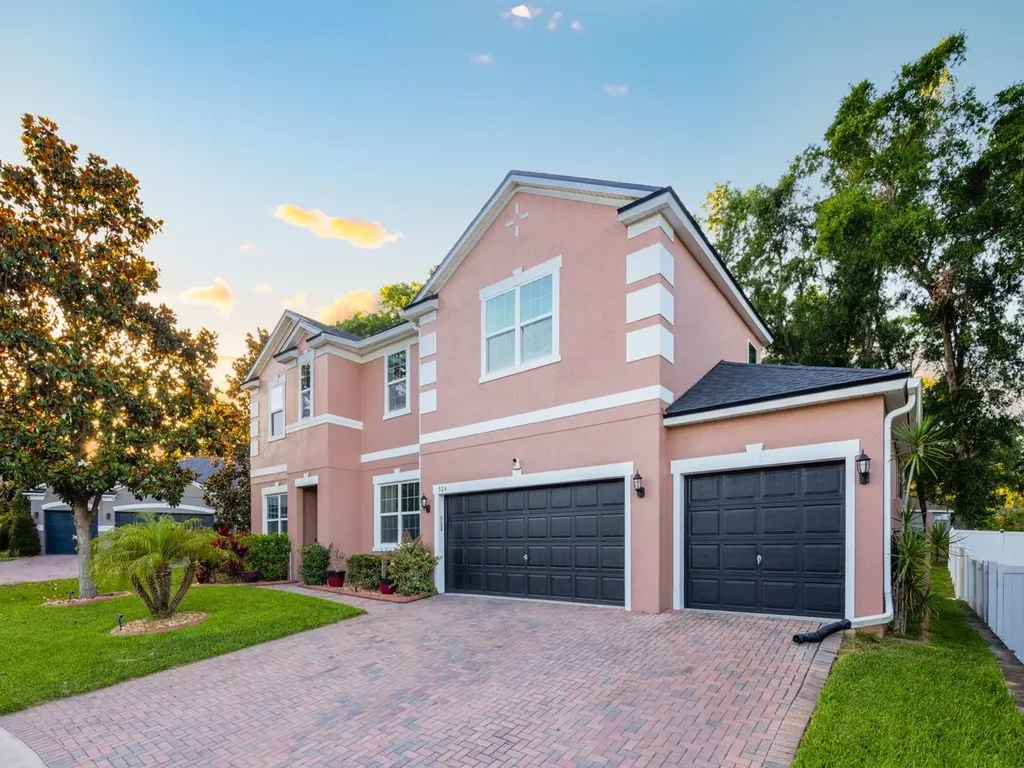 925 Counts Crest Circle Apopka FL 32712