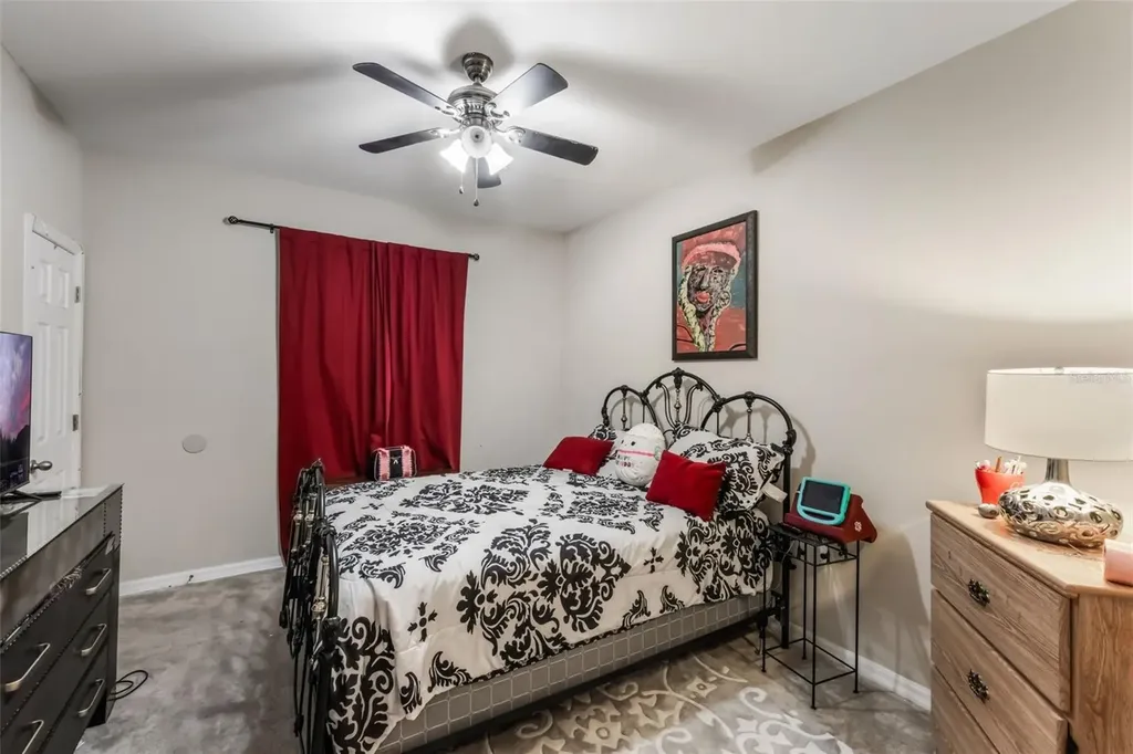 925 Counts Crest Circle Apopka FL 32712