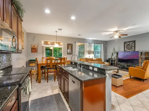 925 Counts Crest Circle Apopka FL 32712