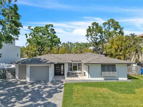 349 Belleair Drive NE St Petersburg FL 33704