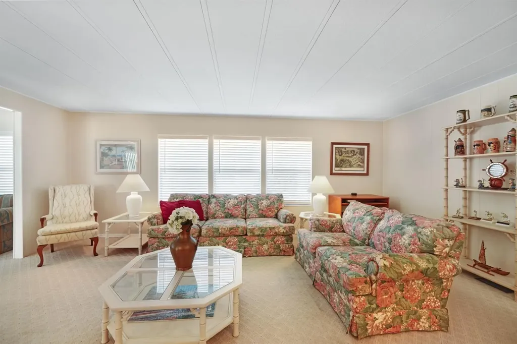 2100 Kings Highway Port Charlotte FL 33980