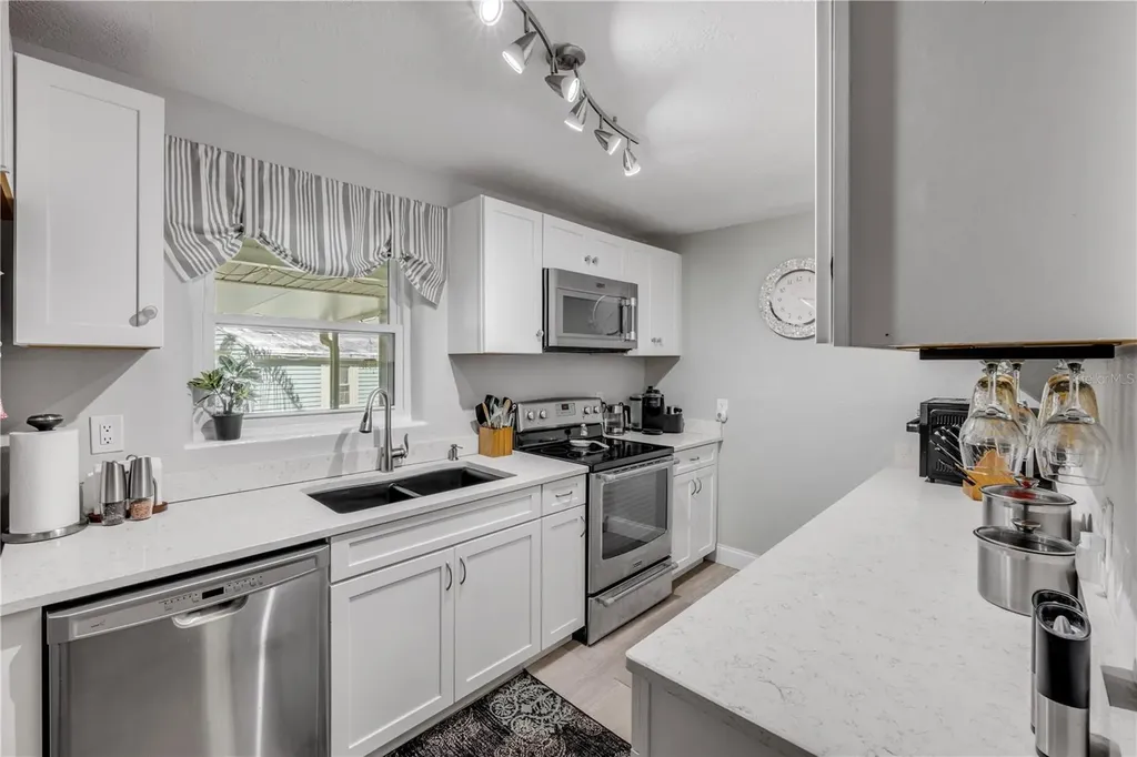 1463 Josephine Street New Smyrna Beach FL 32168