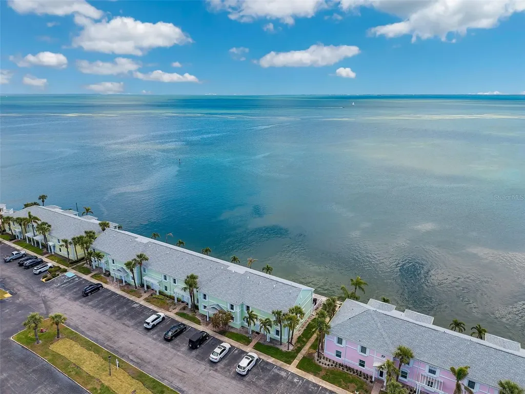 4768 Coquina Key Drive SE St Petersburg FL 33705