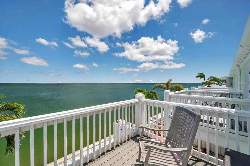 4768 Coquina Key Drive SE St Petersburg FL 33705