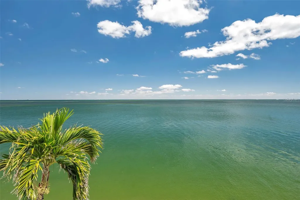 4768 Coquina Key Drive SE St Petersburg FL 33705