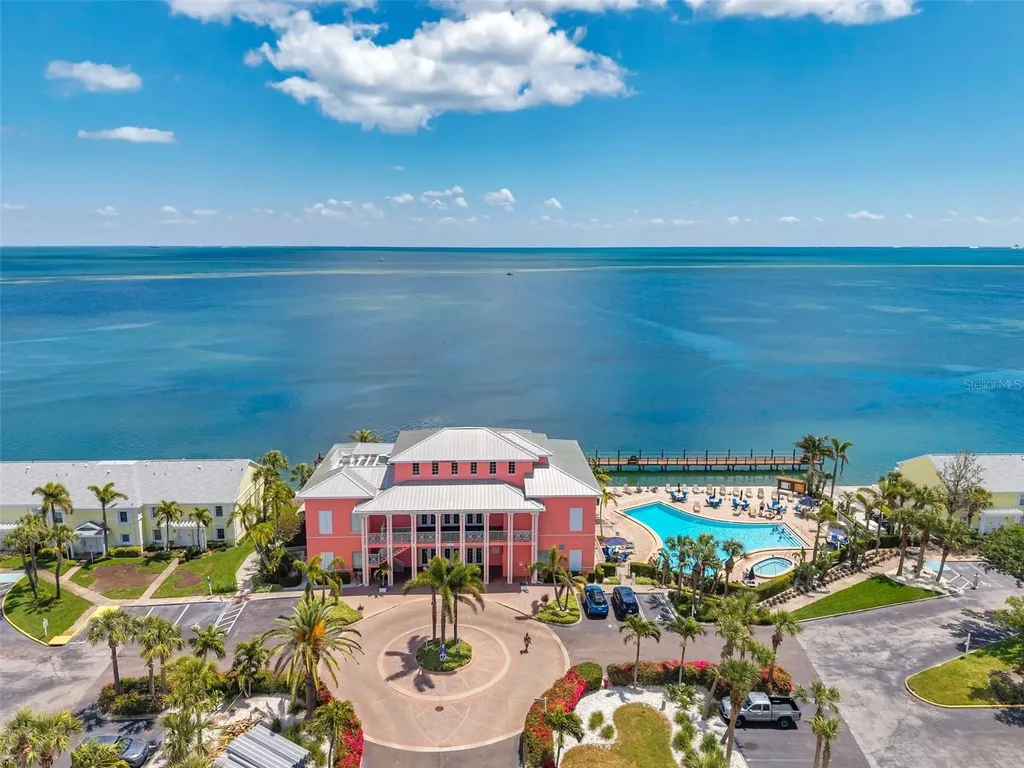 4768 Coquina Key Drive SE St Petersburg FL 33705