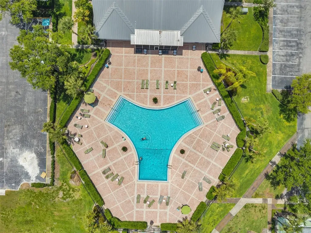 4768 Coquina Key Drive SE St Petersburg FL 33705