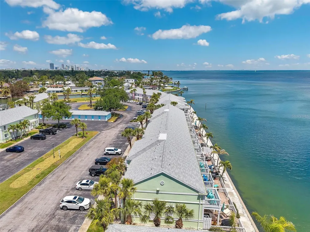 4768 Coquina Key Drive SE St Petersburg FL 33705