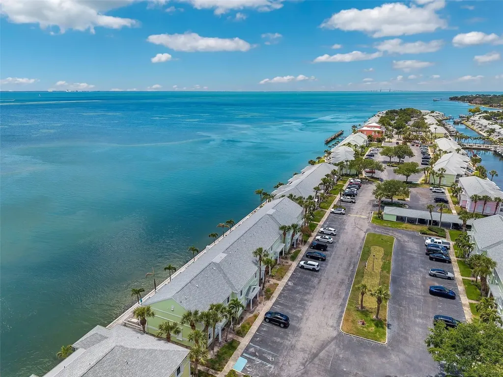 4768 Coquina Key Drive SE St Petersburg FL 33705