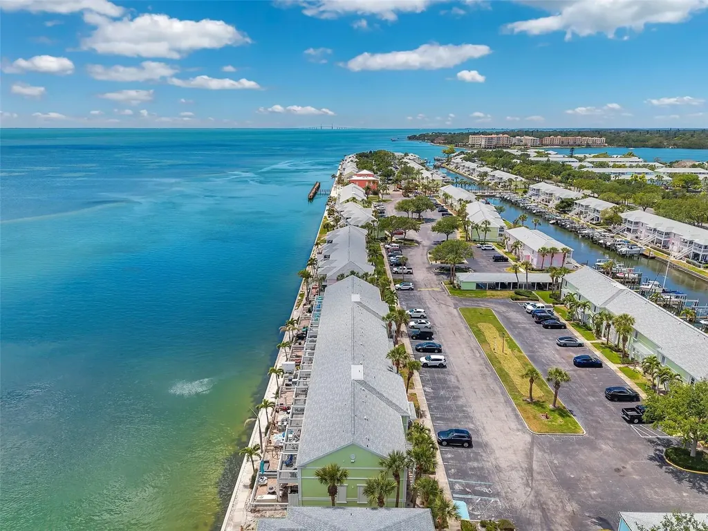 4768 Coquina Key Drive SE St Petersburg FL 33705