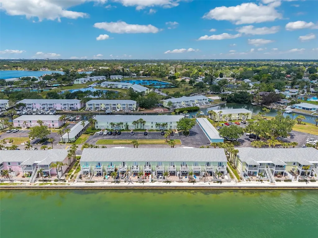 4768 Coquina Key Drive SE St Petersburg FL 33705